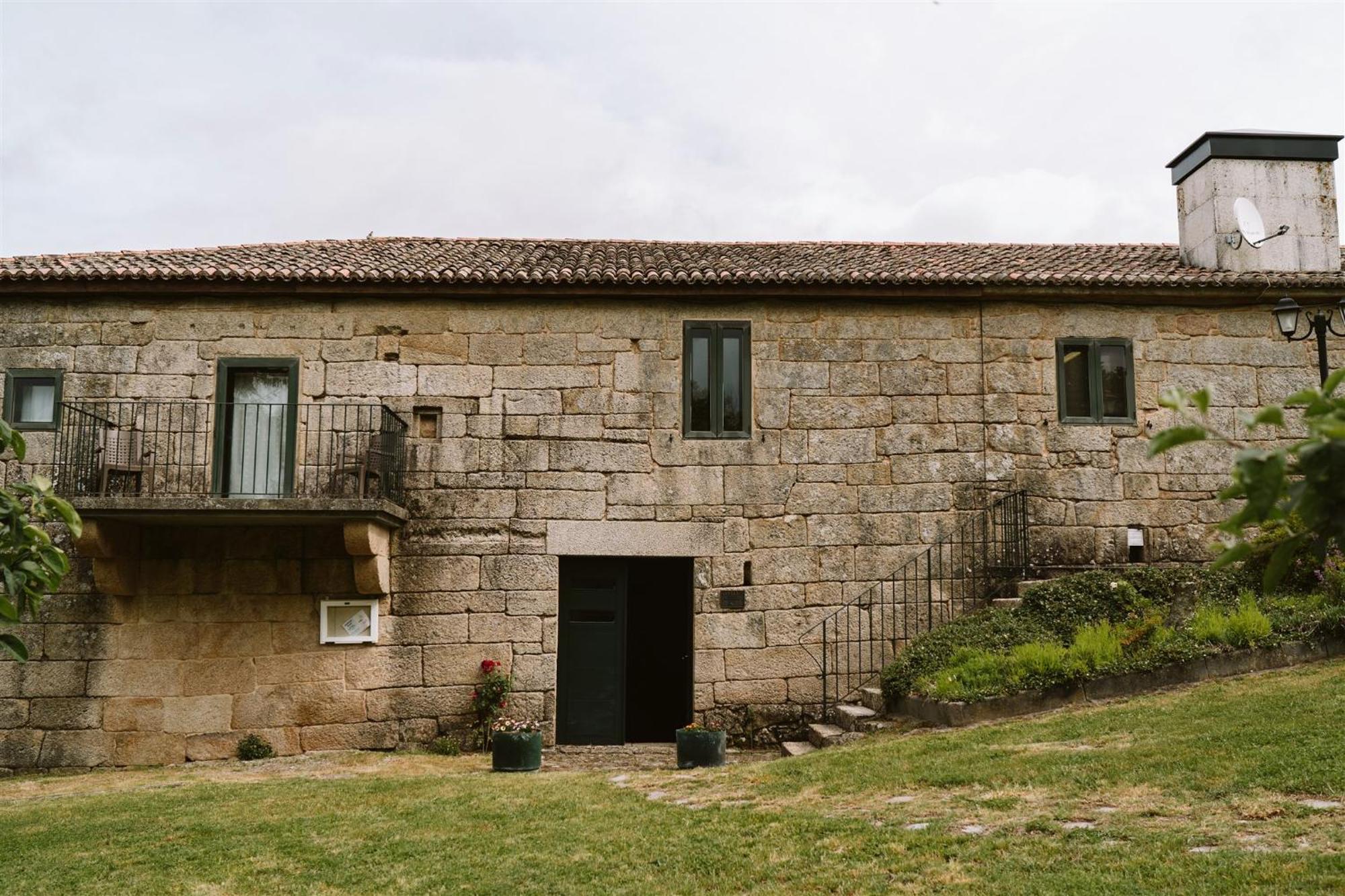 Casa Rural Rectoral de Armariz Hostal Nogueira de Ramuín Exterior foto