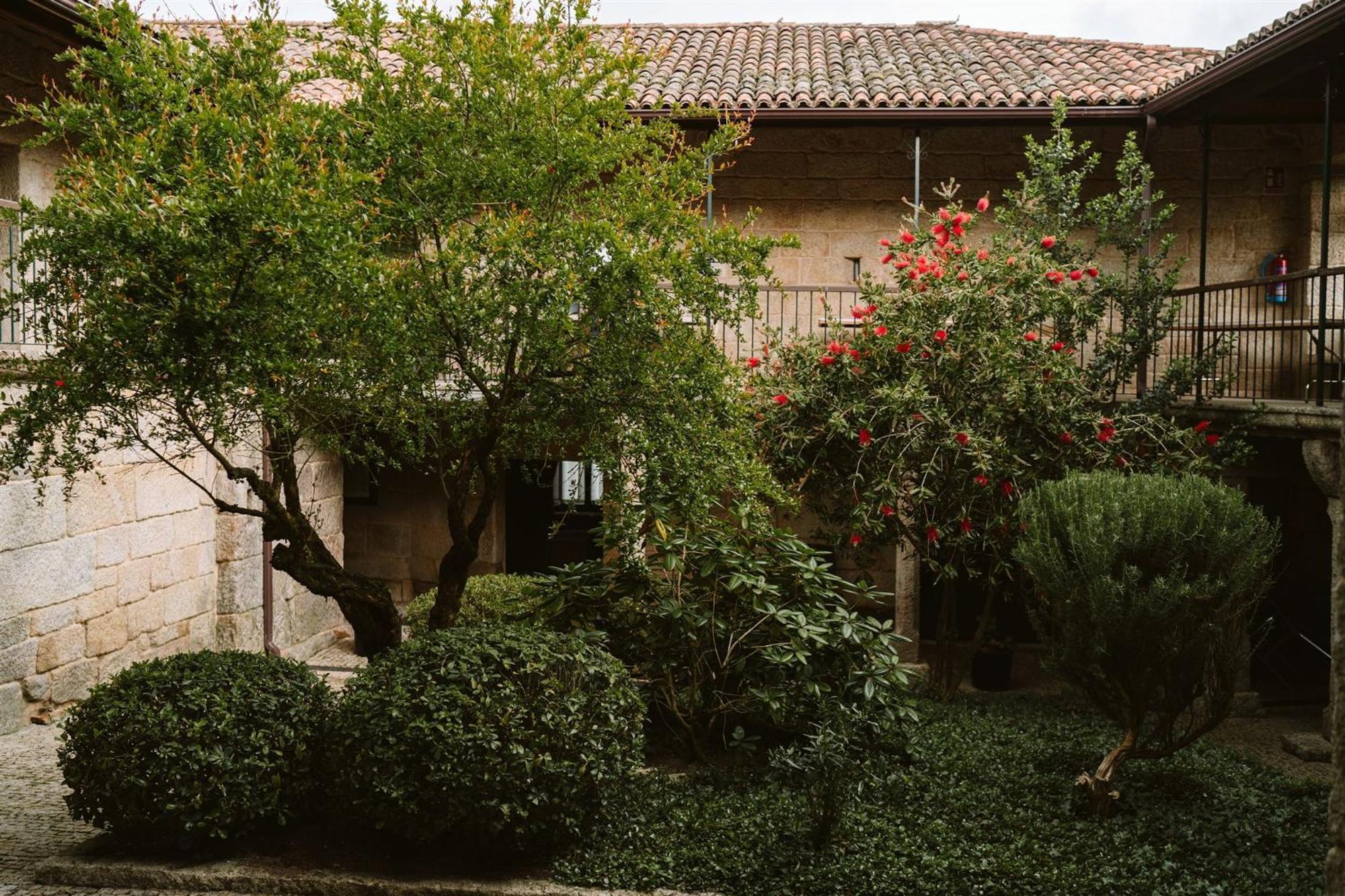 Casa Rural Rectoral de Armariz Hostal Nogueira de Ramuín Exterior foto